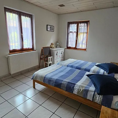 Chez Fretz Apartament