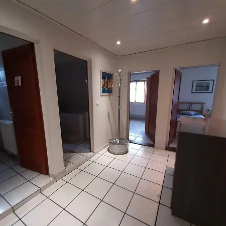 Chez Fretz Apartment *